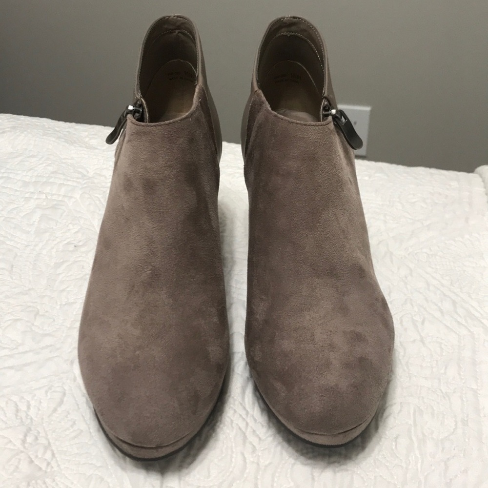 Chinese Laundry booties